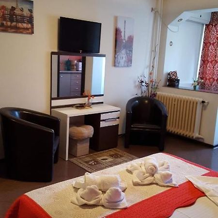 Garsoniera Ioana Apartment Букурещ Екстериор снимка